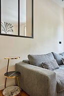 Superb Invalide Apartment Near Eiffel Tower