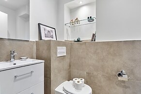 Sumptuous Apartment Louvre Museum/palais Royal