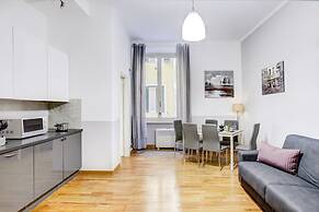 Colosseo Families and Groups 2BDR | Home and More