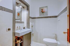 Colosseo Families and Groups 2BDR | Home and More