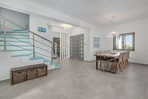 White House Villa Pefkochori