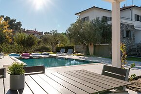 White House Villa Pefkochori