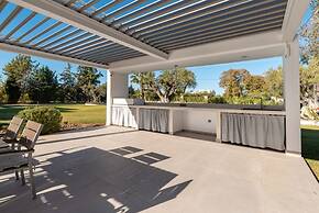 White House Villa Pefkochori