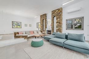 White House Villa Pefkochori