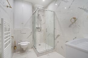 Sublime and new Apartment Center of Paris Opera