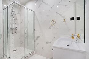 Sublime and new Apartment Center of Paris Opera