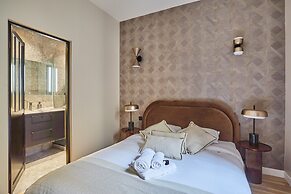 New and Exceptional Apartment Madeleine/concorde