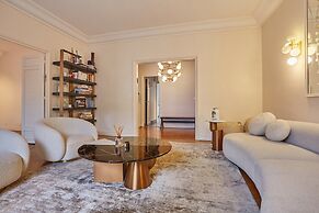 Apartment Arc de Triomphe/ Champs Elysee
