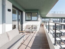 Serene Apartment With Mountain View