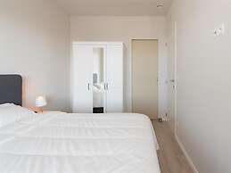 Serene Apartment With Mountain View