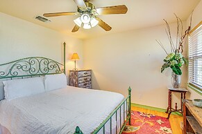 30 Mi to Fort Worth: Rural Retreat w/ Patio!