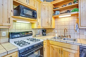 30 Mi to Fort Worth: Rural Retreat w/ Patio!