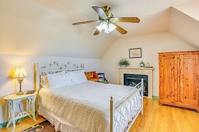 30 Mi to Fort Worth: Rural Retreat w/ Patio!