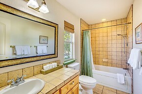 30 Mi to Fort Worth: Rural Retreat w/ Patio!