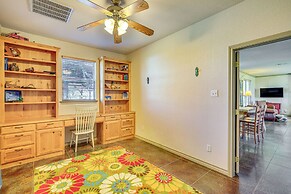 30 Mi to Fort Worth: Rural Retreat w/ Patio!