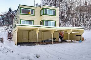 1 Mi to Dtwn: Cozy Condo in Anchorage!