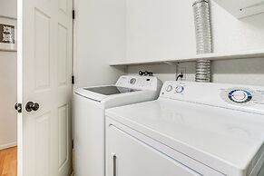 1 Mi to Dtwn: Cozy Condo in Anchorage!