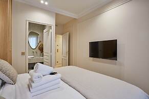 Apartment in the Marais With Air-conditioned