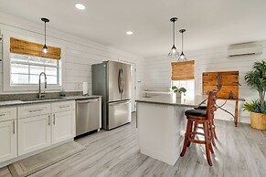 1 Block to Beach: Home w/ Patio in Murrells Inlet!