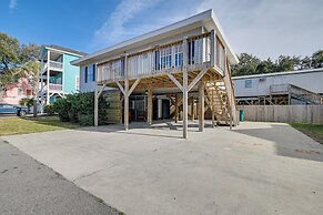 1 Block to Beach: Home w/ Patio in Murrells Inlet!
