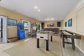 Lakefront Ozarks Home: Tiki Bar, Pool, Deck, Views