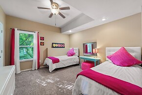 Lakefront Ozarks Home: Tiki Bar, Pool, Deck, Views