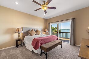 Lakefront Ozarks Home: Tiki Bar, Pool, Deck, Views