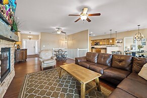 Lakefront Ozarks Home: Tiki Bar, Pool, Deck, Views