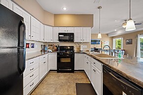 Lakefront Ozarks Home: Tiki Bar, Pool, Deck, Views