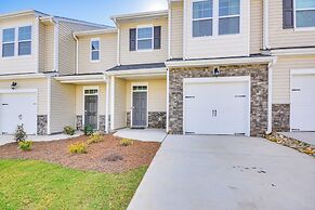 Modern Townhome w/ Private Yard in Kernersville!