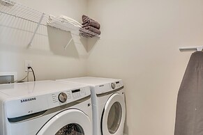 Modern Townhome w/ Private Yard in Kernersville!