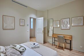 Superb Apartment Arc de Triomphe/ Trocadero