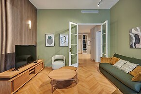 Superb Apartment Arc de Triomphe/ Trocadero
