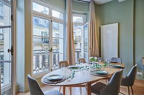 Superb Apartment Arc de Triomphe/ Trocadero