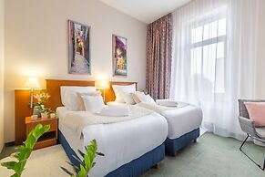 Hotel Sofia Wrocław by Railway Station