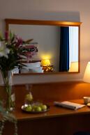 Hotel Sofia Wrocław by Railway Station