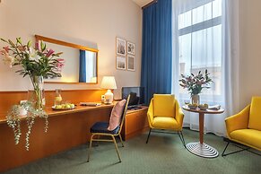 Hotel Sofia Wrocław by Railway Station