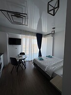 Signature Promenada Hotel-Apartments