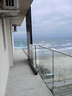 Signature Promenada Hotel-Apartments