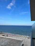 Signature Promenada Hotel-Apartments