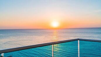 Majestic 3BR With Fantastic Pool in Bolivar