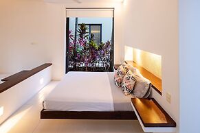 w Splendid 5BR Villa at Mesa de Yeguas