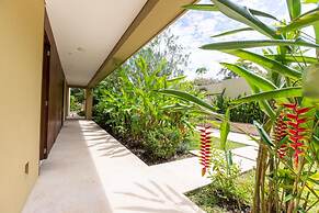 w Beautiful 4BR Villa at Mesa de Yeguas