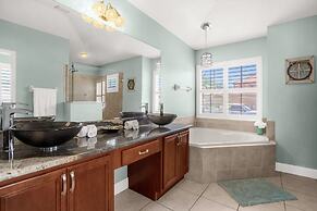 Upstay - Waterside Home With Pool and Hot Tub