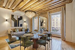 Sumptuous Apartment Louvre/palais Royal