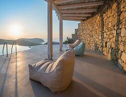 Elegant Villa With View