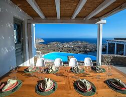 Elegant Villa With View