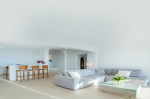 Elegant Villa With View