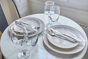 Eiffel Tower Apartment/invalide