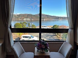 Lakepia Angel Yamanaka Lake